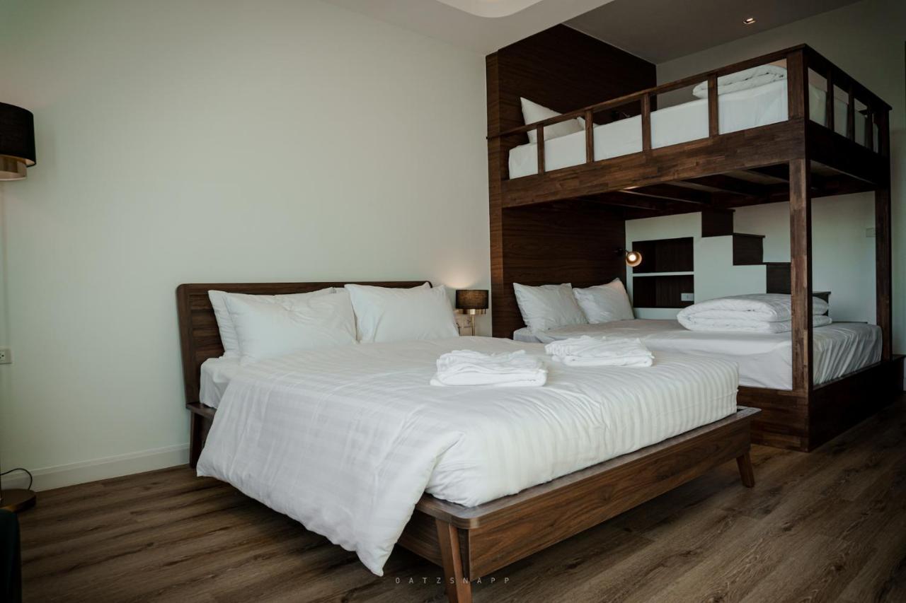 Play Poshtel & Cafe' Hotell Krabi town Eksteriør bilde